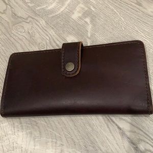 Portland Leather Goods Women’s Bifold Wallet